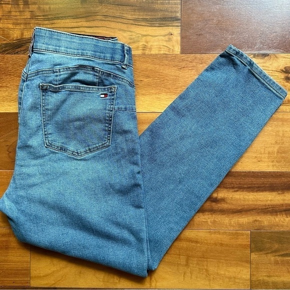 Tommy Bahama Jeans - Picture 1 of 11